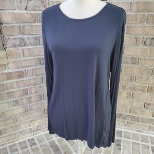 Pleated back top